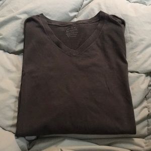J crew men’s v neck shirt